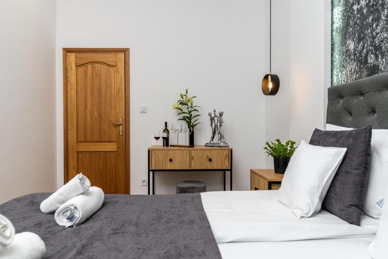Beautiful Cracow Apartments By Cozyplace Краков Экстерьер фото